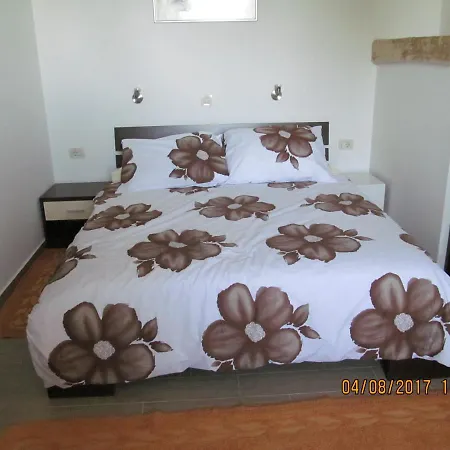 Kutlesa Apartment *