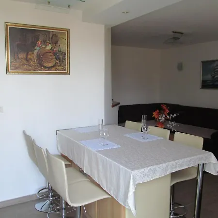 Apartment Kutlesa *